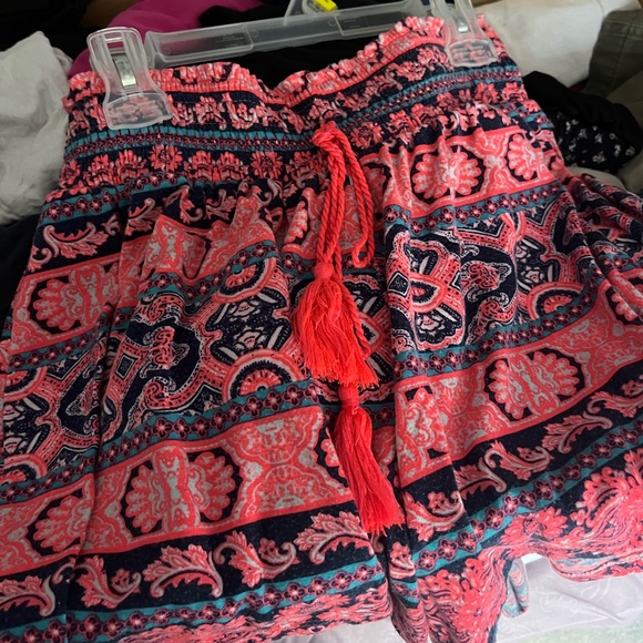 pink pattern float shorts - Picture 3 of 4